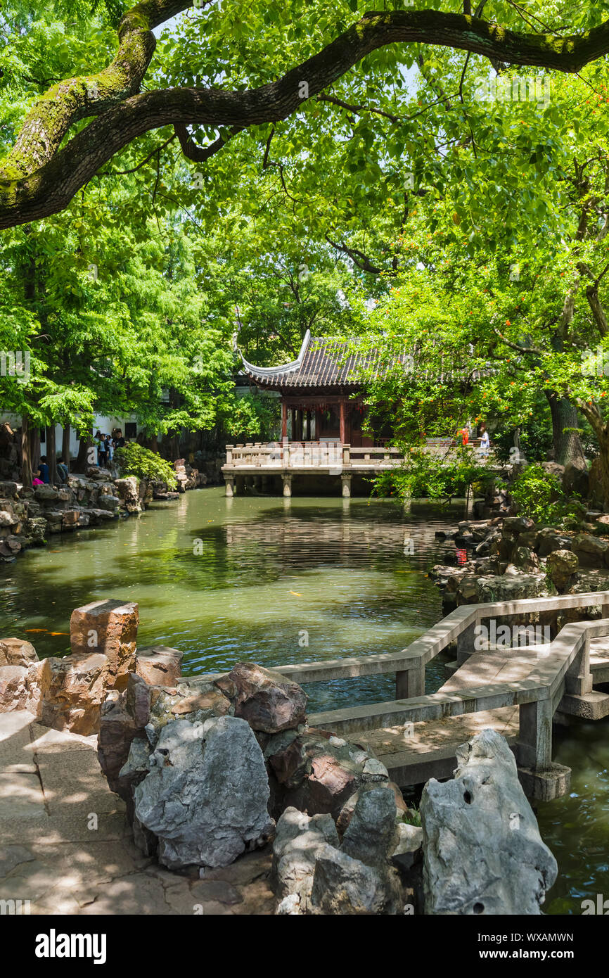 Il Giardino di Yuyuan (giardino di felicità) nel centro di Shanghai in Cina Foto Stock