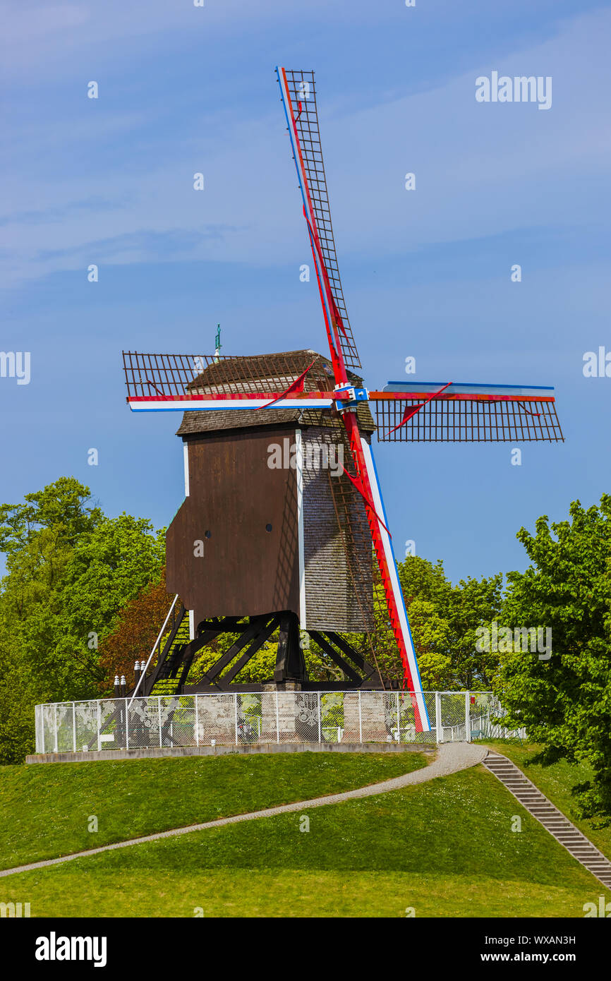Mulino a vento a Brugge - Belgio Foto Stock