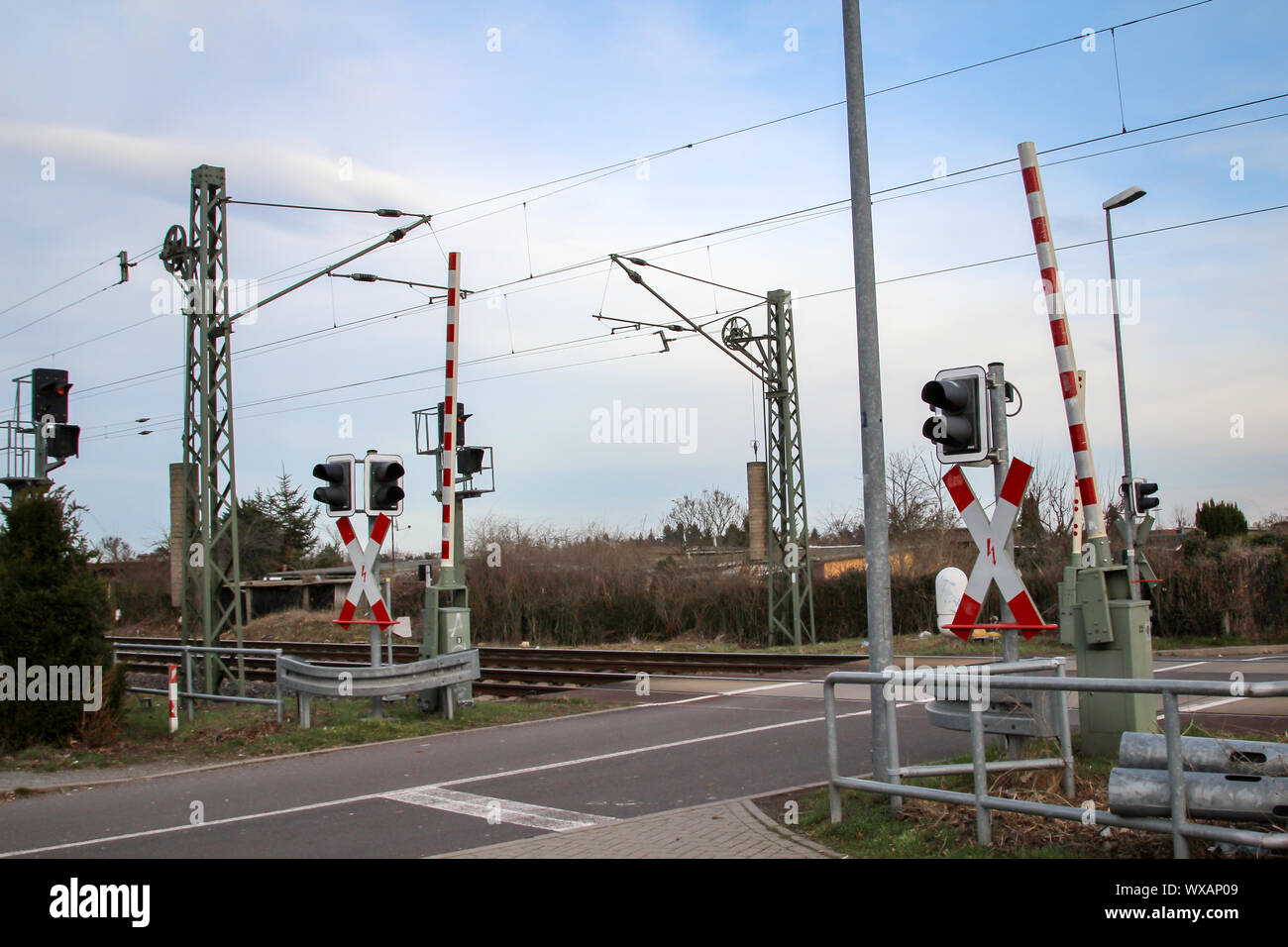 Dettagli del treno, stazioni e binari ferroviari Foto Stock