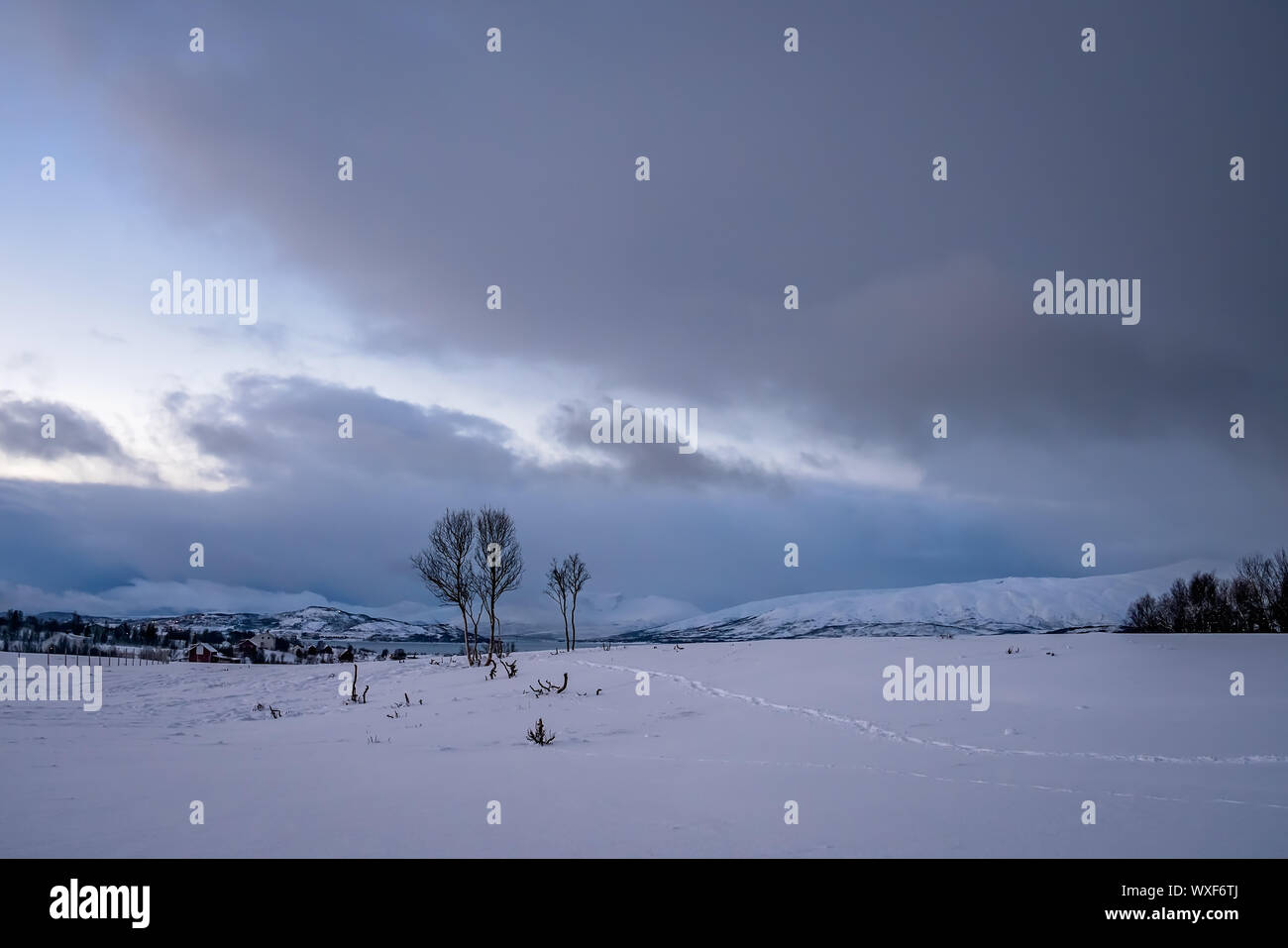 Montagna paesaggio invernale in Norvegia Foto Stock