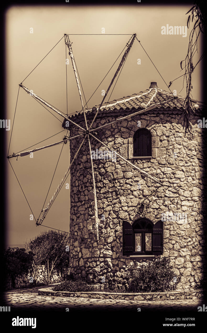 Vintage vecchio mulino a vento a Capo Skinari Foto Stock