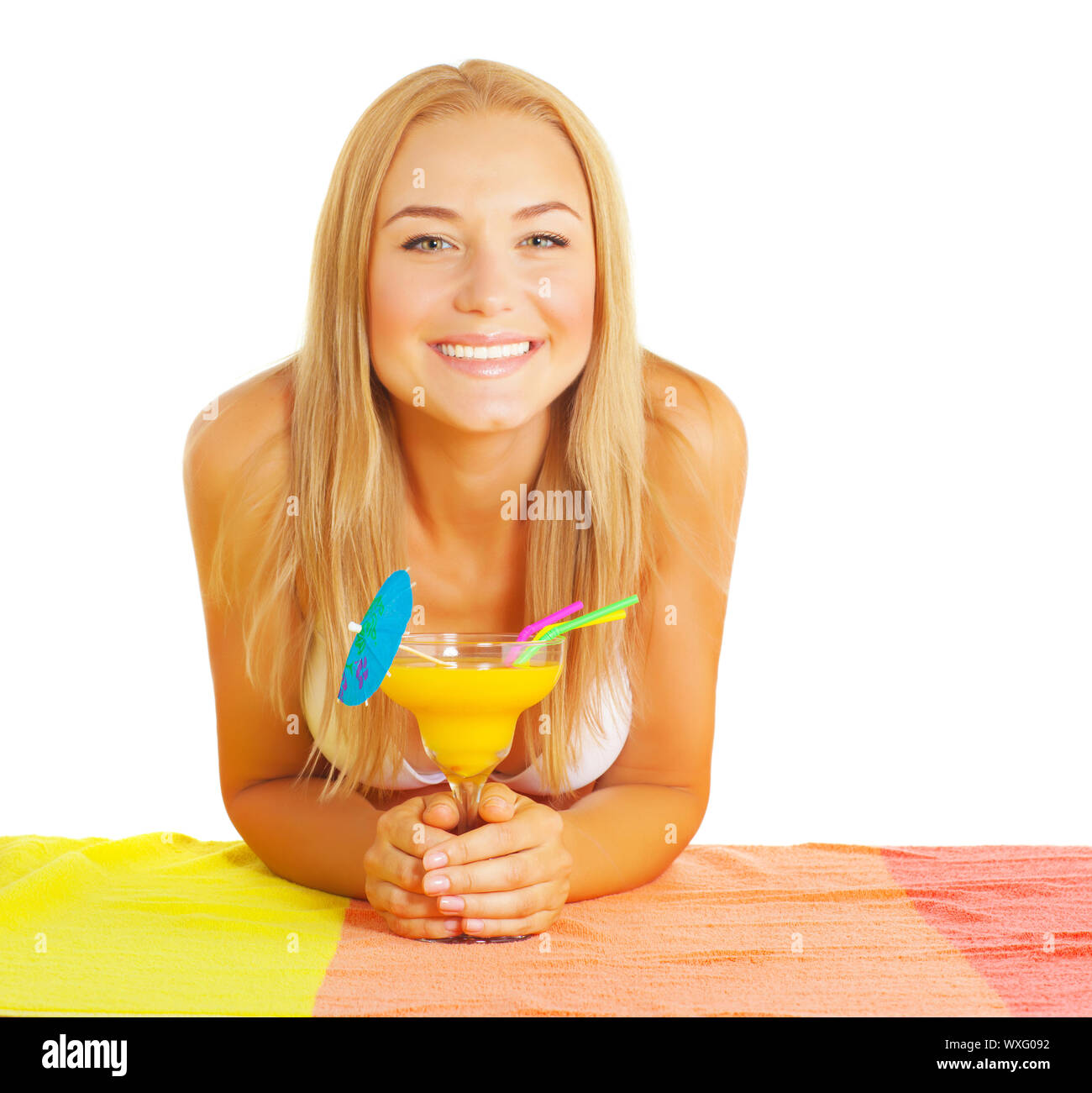Felice ragazza con cocktail Foto Stock