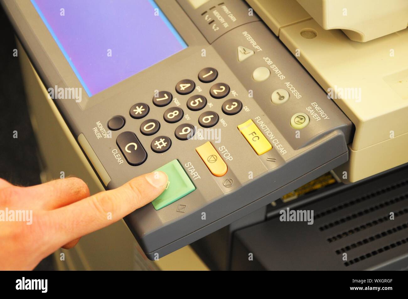 Copia la macchina o centro che mostra il lavoro di ufficio concetto Foto Stock