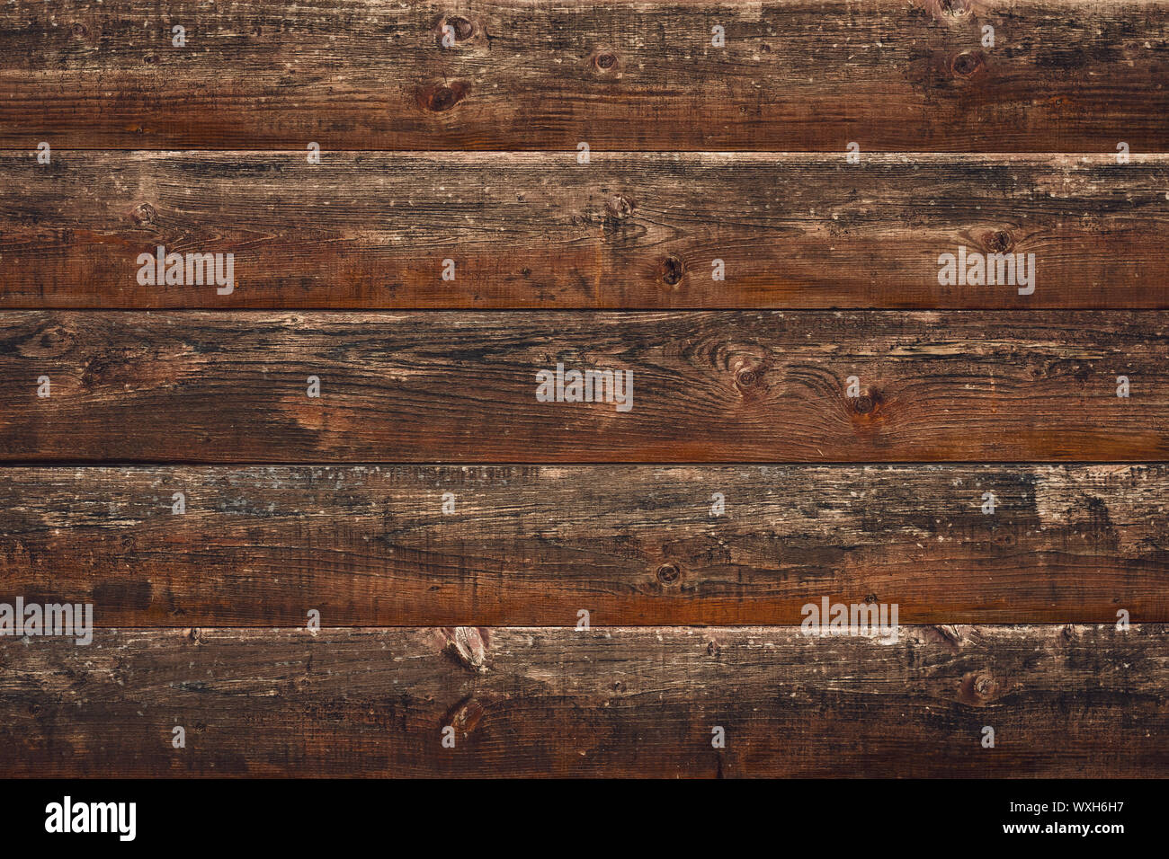 Rough rustic log fence immagini e fotografie stock ad alta risoluzione -  Alamy