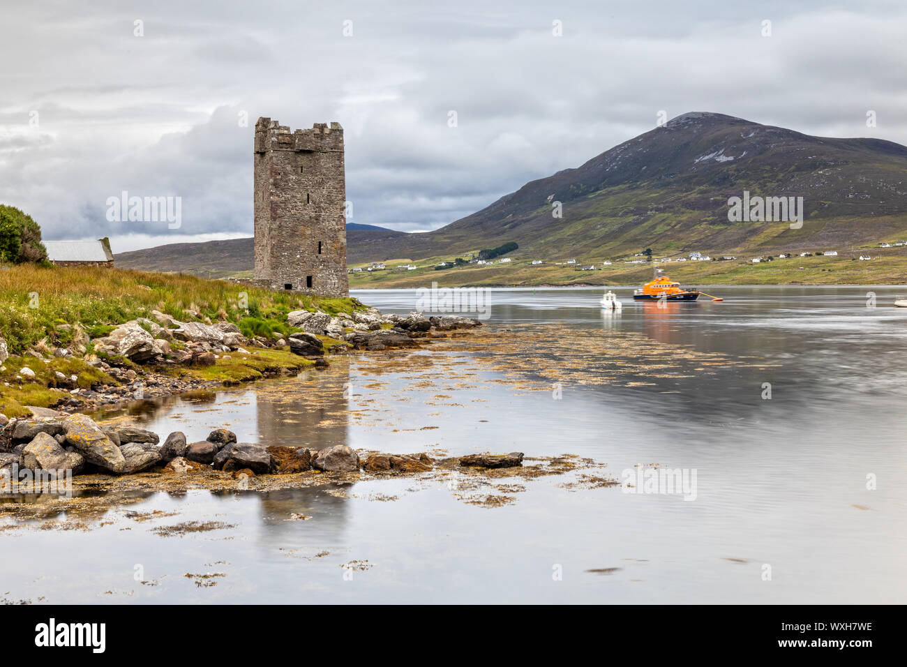 Grazia O'Malley il castello di Torre Kildavnet nella contea di Mayo, Irlanda Foto Stock