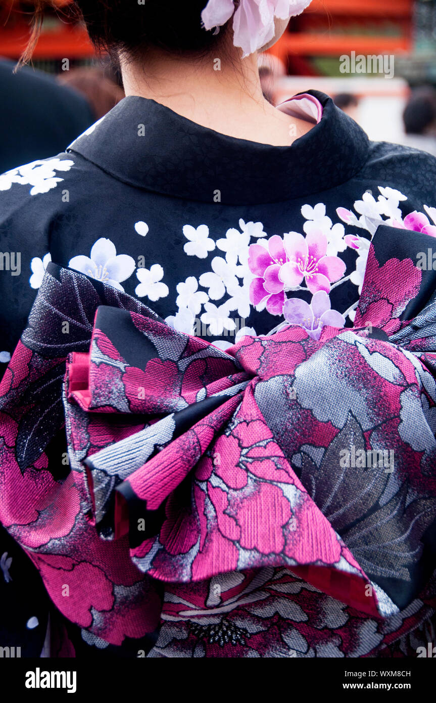 Fiocco kimono immagini e fotografie stock ad alta risoluzione - Alamy