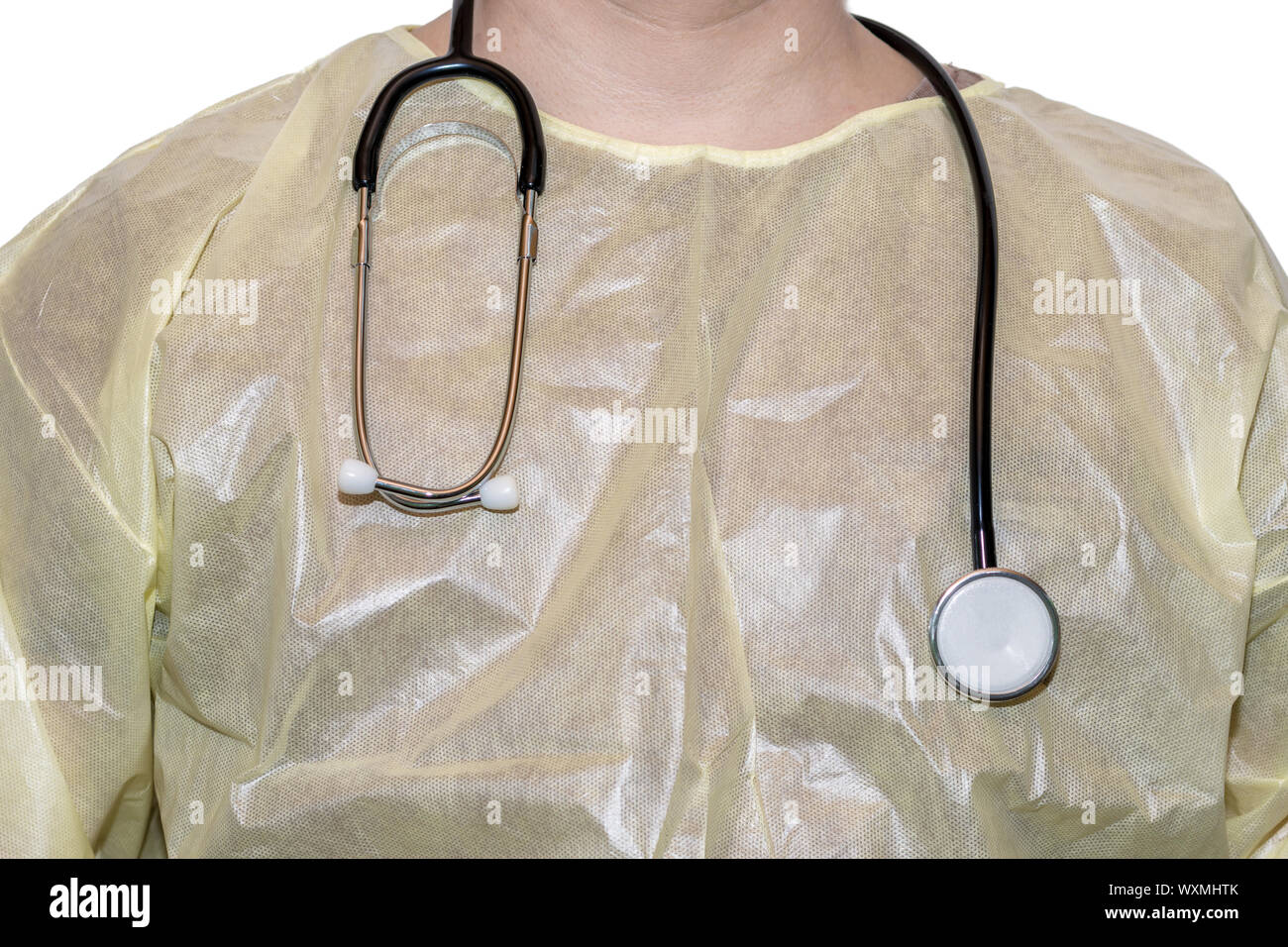 Medico Chirurgico rivestire con uno stetoscopio davanti a uno sfondo bianco Foto Stock