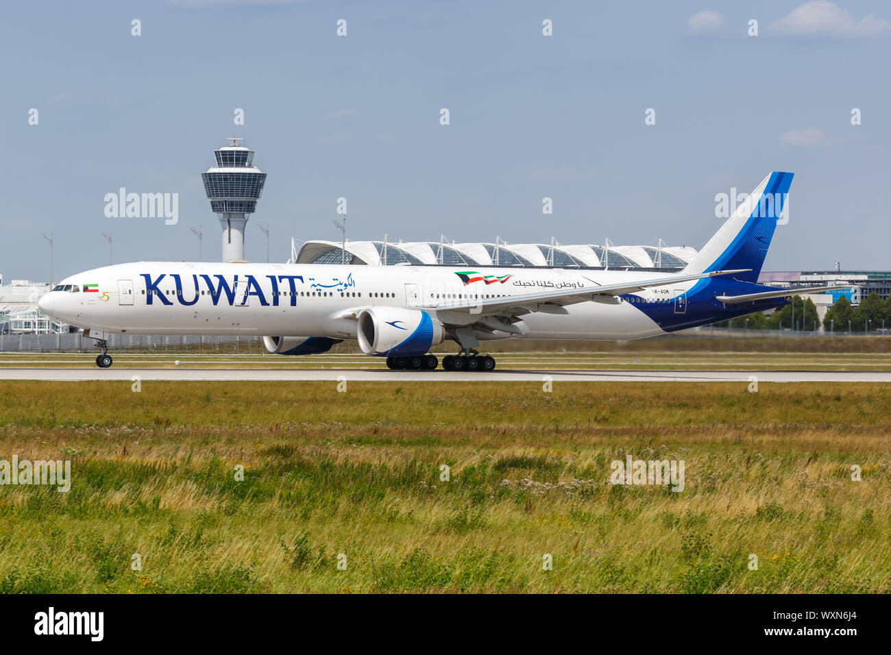 Monaco di Baviera, Germania - Luglio 20, 2019: Kuwait Airlines Boeing 777-300ER aereo all'aeroporto di Monaco (MUC) in Germania. Foto Stock