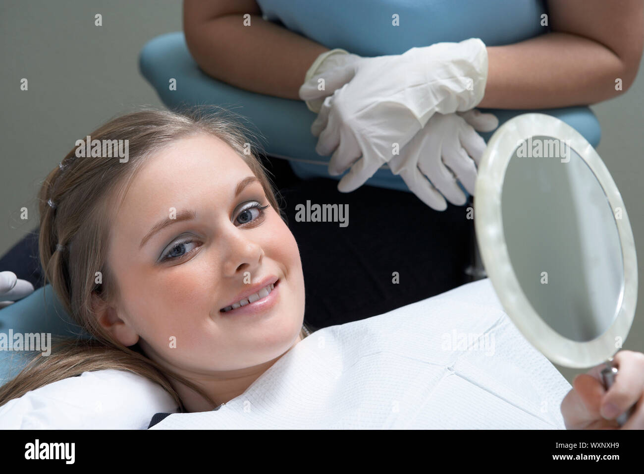 Girl Getting Dental Checkup Foto Stock