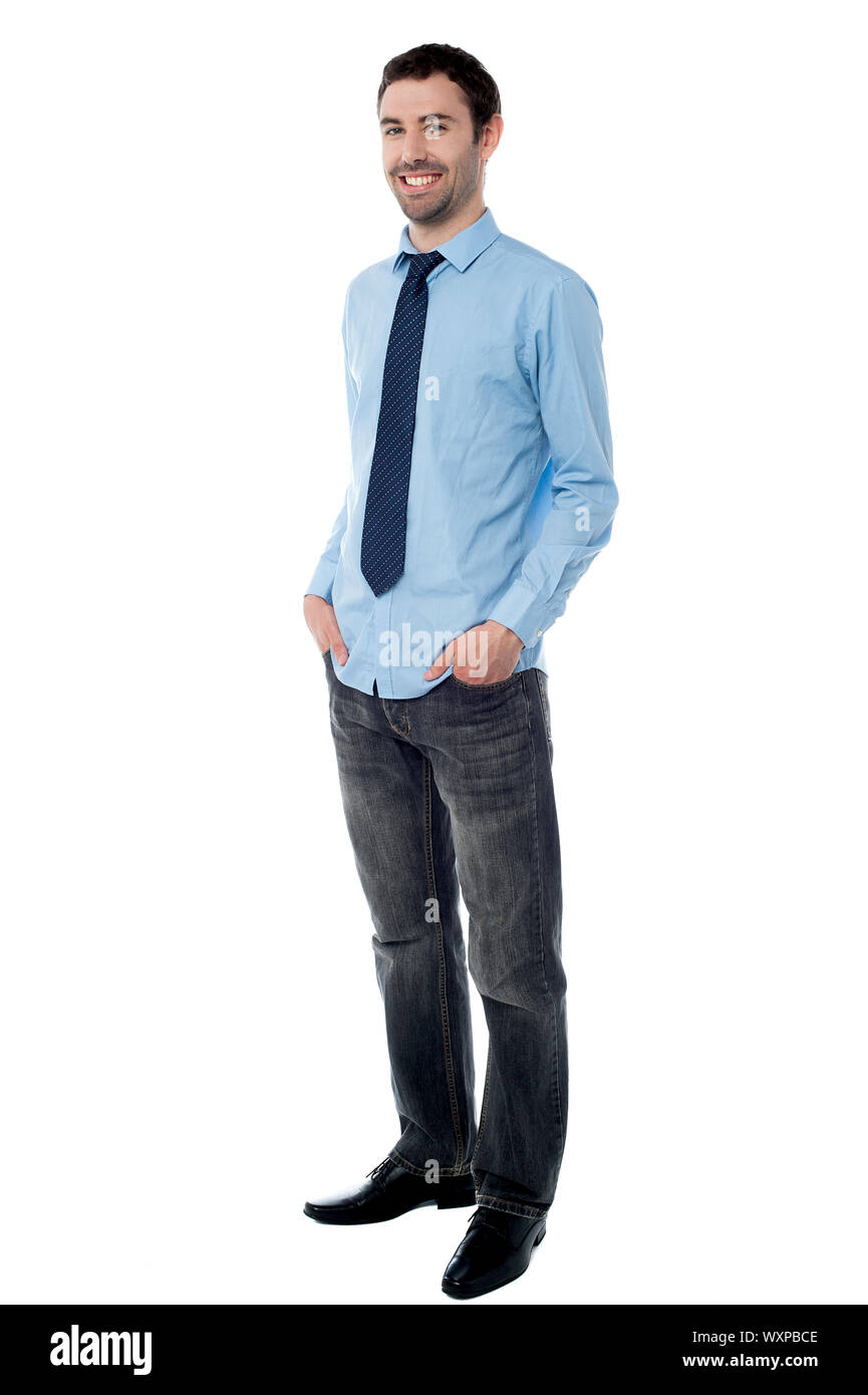 Lunghezza completa immagine del maschio elegante sales executive Foto Stock