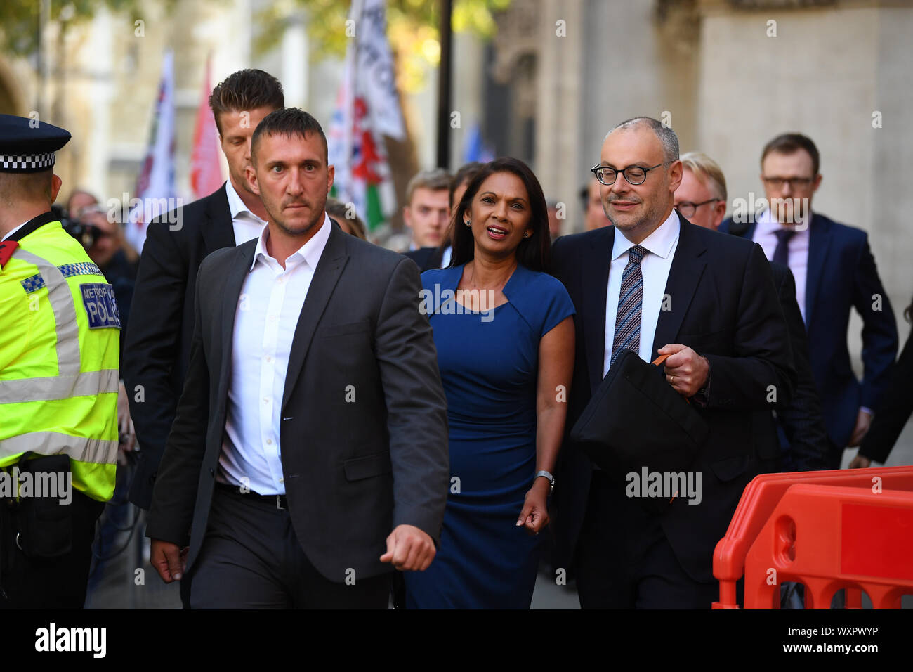 Gina Miller al di fuori della Corte Suprema a Londra dove i giudici sono considerando legale le sfide al Primo Ministro Boris Johnson per la decisione di sospendere il parlamento. Foto di PA. Picture Data: martedì 17 settembre, 2019. La Corte Suprema sono ricorsi presentati nel corso di tre giorni da due diverse sfide per la proroga del Parlamento ha portato in Inghilterra e Scozia. Vedere PA storia Brexit tribunali. Foto di credito dovrebbe leggere: Victoria Jones/filo PA Foto Stock