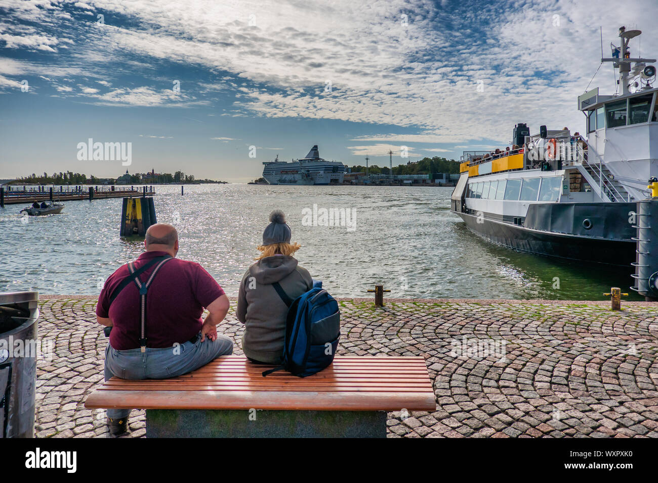 Il porto con i traghetti di Helsinki, capitale della Finlandia Foto Stock