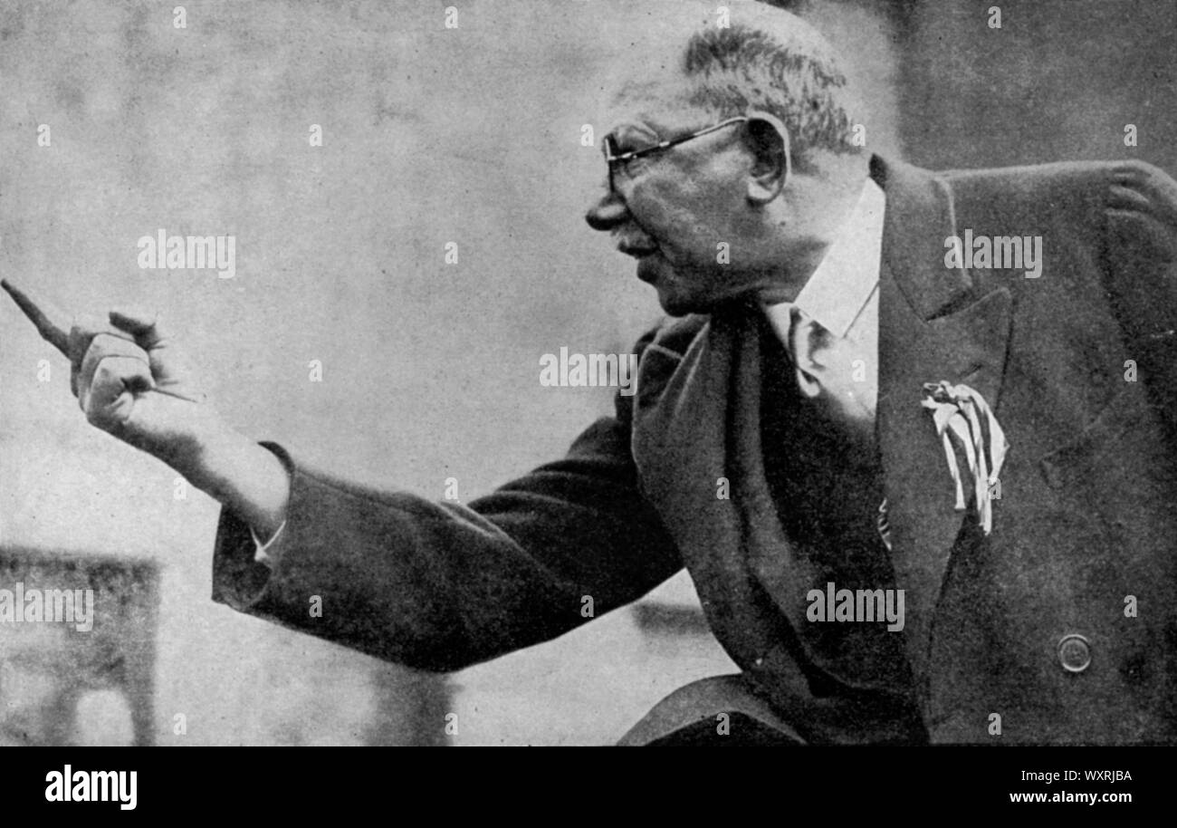 James Henry Thomas (1874-1949), durante la campagna elettorale generale del Regno Unito del 1935 che si è svolta giovedì 14 novembre 1935. James Henry Thomas (1874-1949), AKA Jimmy Thomas, sindacalista britannico e politico laburista. Foto Stock