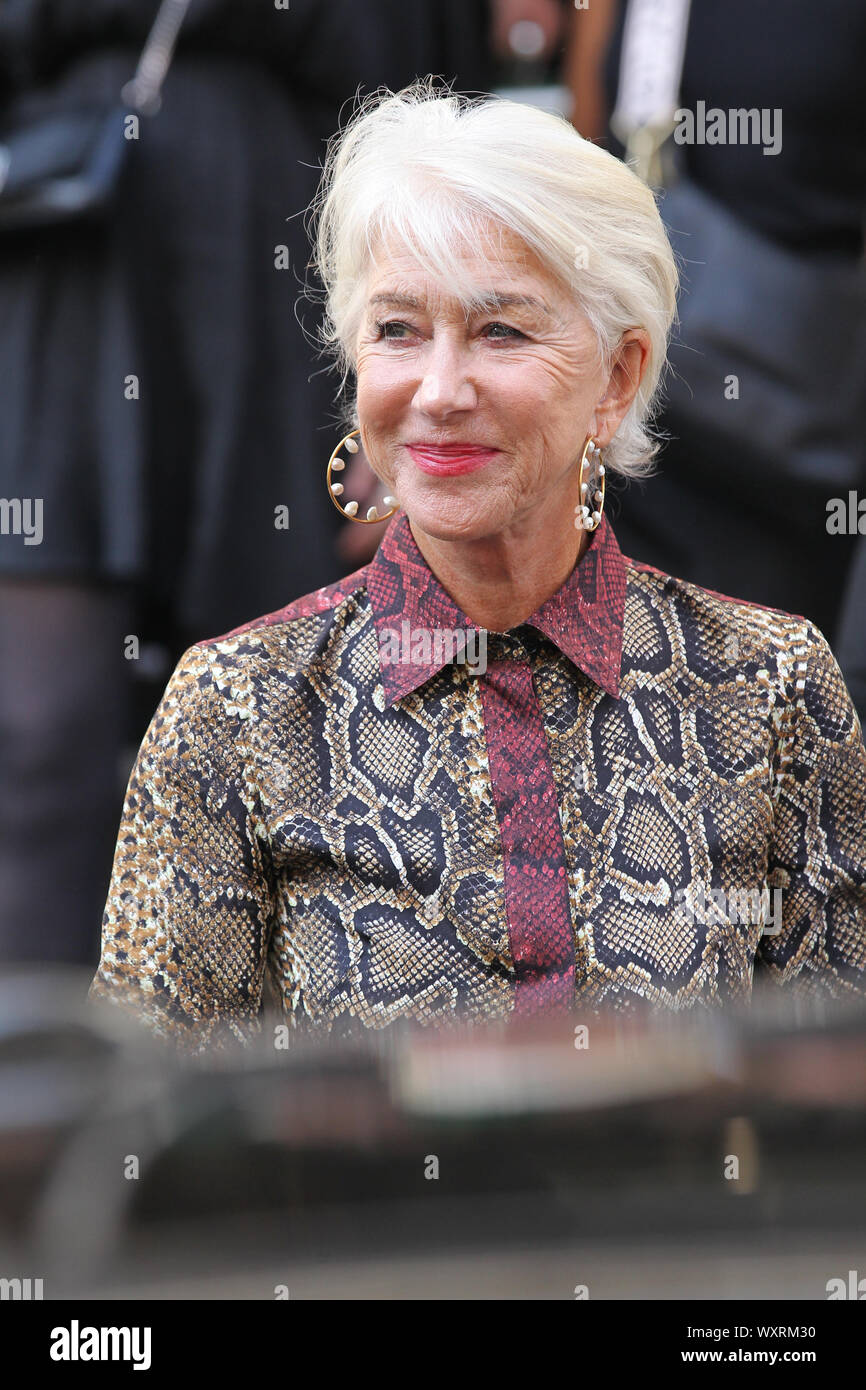 Londra, UK, 15 settembre 2019. Helen Mirren arriva per il Victoria Beckham show, Primavera Estate 2020, London Fashion Week Foto Stock