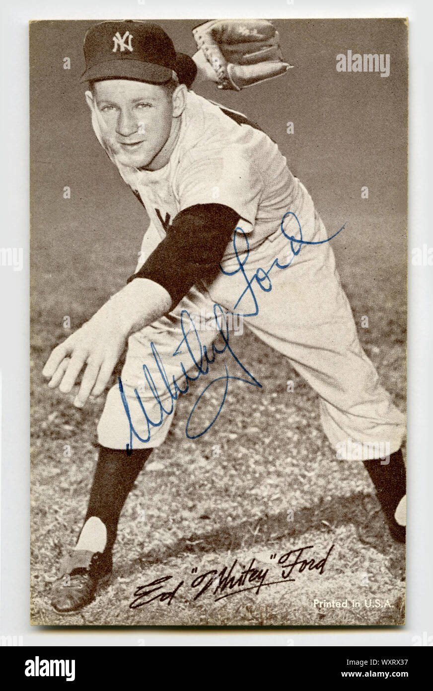 Firmato degli anni cinquanta era scheda di baseball della Hall of Fame pitcher Whitey Ford con i New York Yankees di American League. Foto Stock