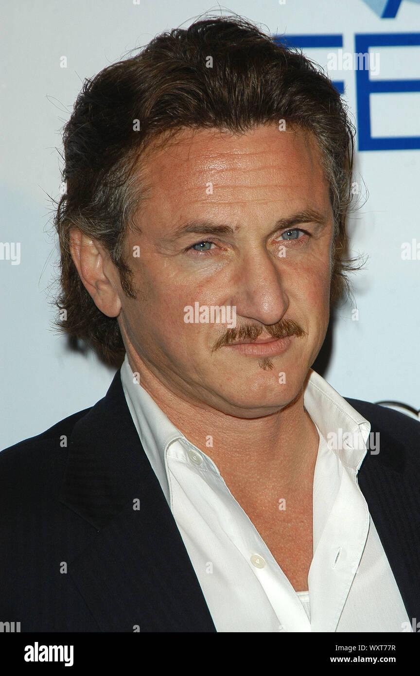 Sean Penn al 2005 AFI Fest Screening di 'Spiacente, cappellai" tenutasi presso la ArcLight in Hollywood, CA. La manifestazione ha avuto luogo lunedì 7 novembre 2005. Foto di: SBM / PictureLux - Riferimento File # 33864-3626SBMPLX Foto Stock