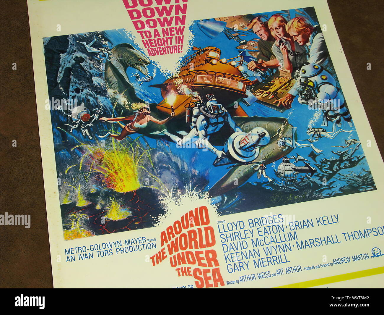 Film classico poster di tutto il mondo sotto il mare 1966. Foto Stock
