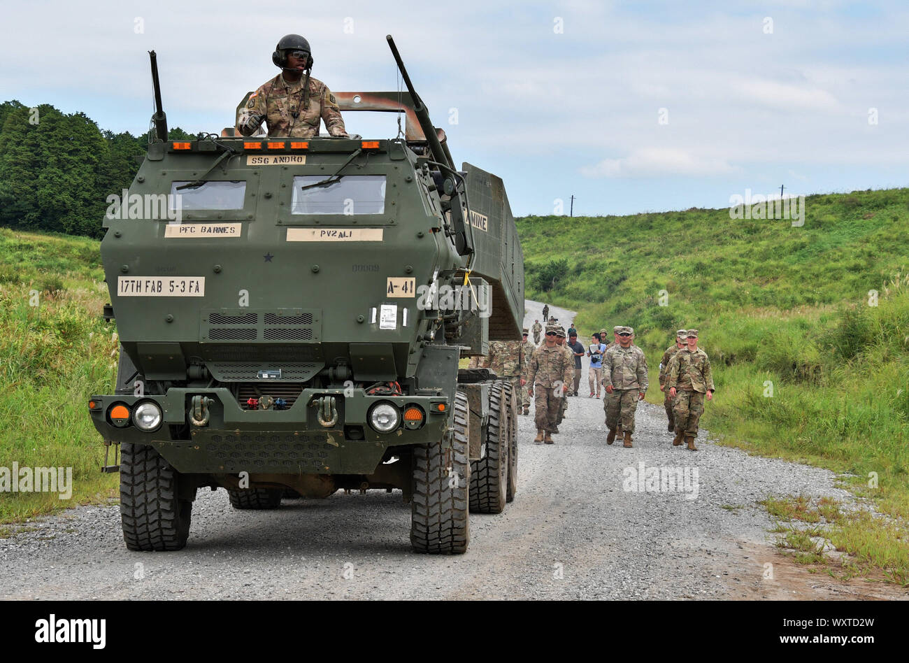 High Mobility Artillery Rocket System(HIMARS) di U.S. Esercito prendere parte nel comune di esercitazione militare 'Orient scudo 2019' in Kumamoto, Giappone il 17 settembre 2019. Credito: AFLO/Alamy Live News Foto Stock