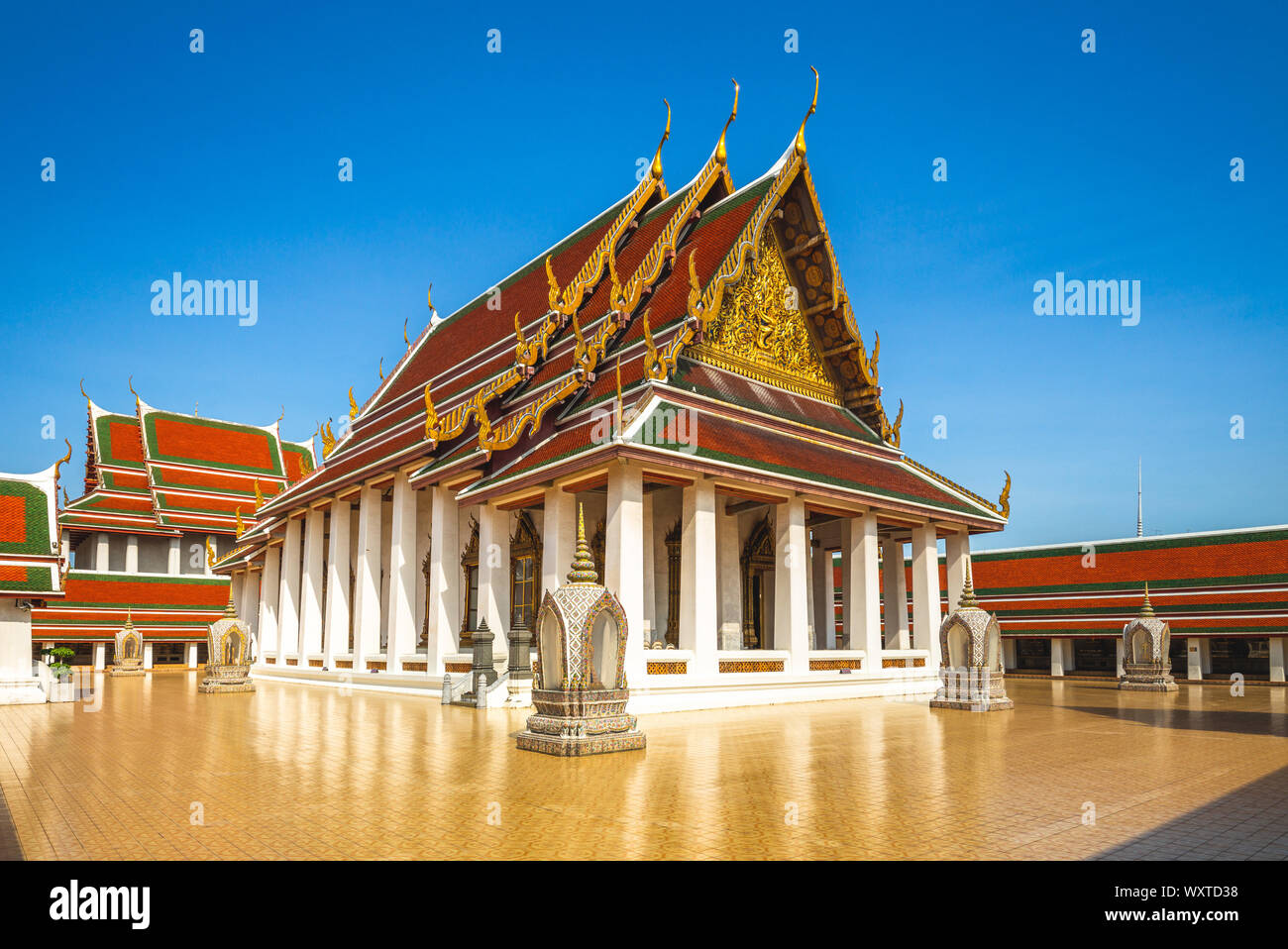 Il principale wihan di Wat Saket, Bangkok, Thailandia Foto Stock