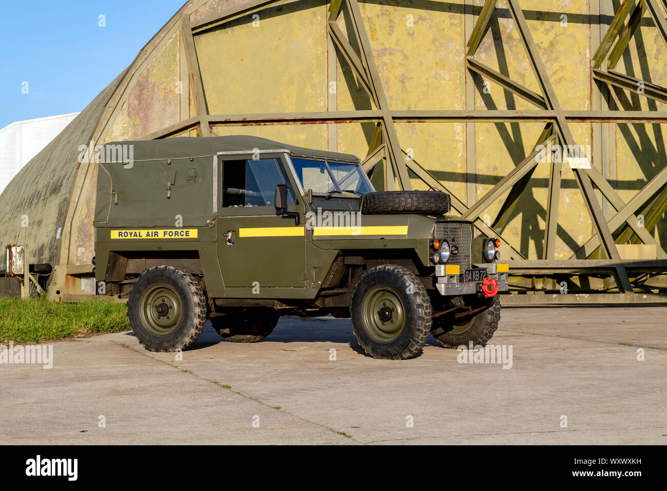 RAF Land Rover a nightshoot in Cornovaglia Aviation Heritage Centre Foto Stock