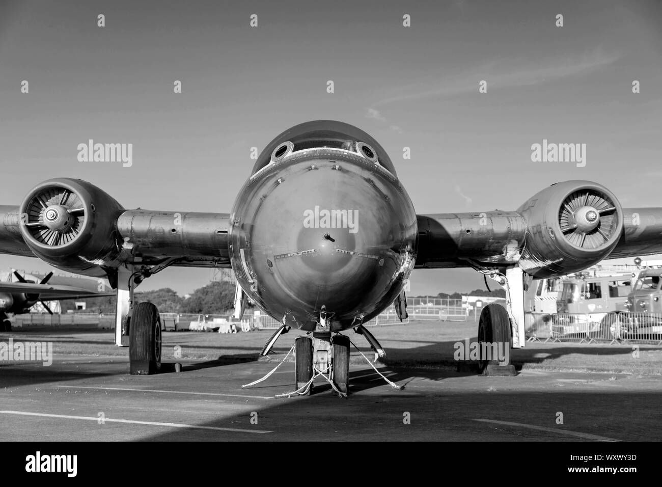 English Electric Canberra WJ874, in Cornovaglia Aviation Heritage Centre Foto Stock