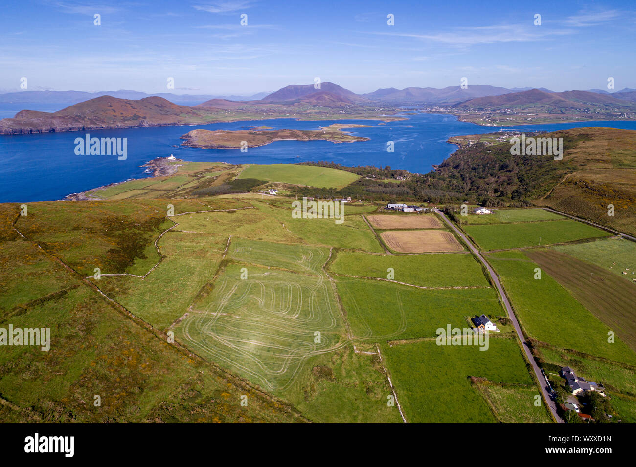 Vista aerea della high road, Valentia Island, nella contea di Kerry, Irlanda Foto Stock