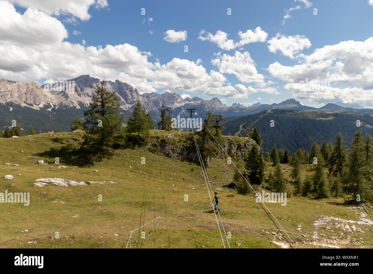Bellissima vista sulle Dolomiti, patrimonio mondiale dell UNESCO. Una catena montuosa situata nel nordest d'Italia. Foto Stock