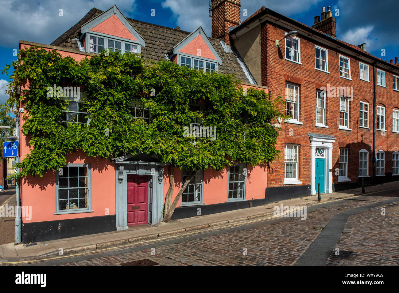 Pottergate Norwich Regno Unito - attraenti case nel centro storico di Norwich area di corsie. Casa Rosa è 95 Pottergate. Il turismo di Norwich. Historic Norwich Foto Stock