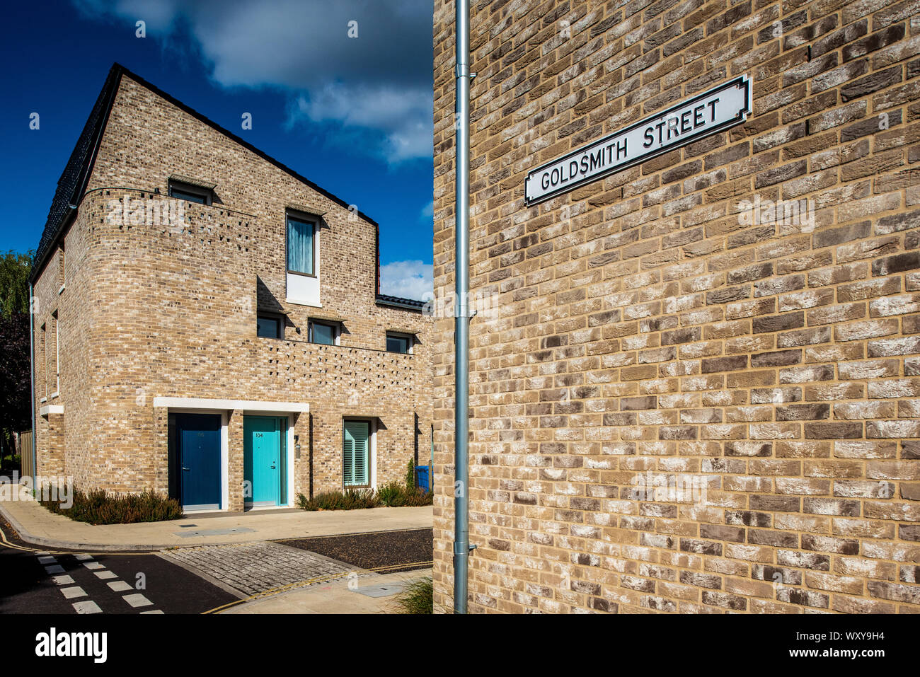 Goldsmith Street Norwich Stirling il vincitore del Premio 2019 - alloggi sociali, 105 Passivhaus energeticamente efficienti architetto case Mikhail ricchezze con Cathy Hawley Foto Stock