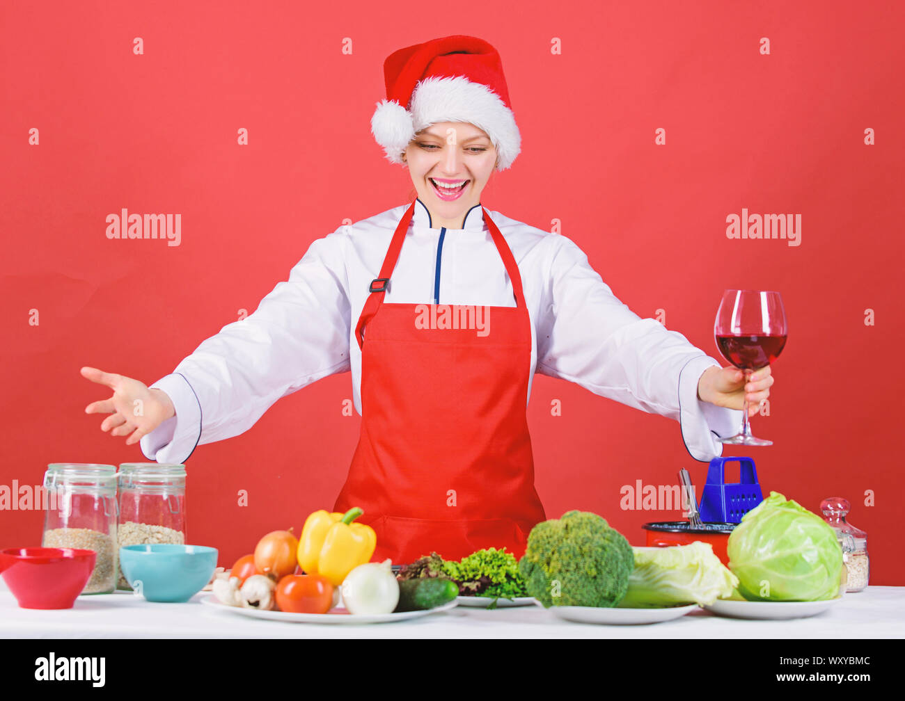 Menu Facile Per Cena Di Natale.Donna O Chef Di Cucina Casalinga E Bere Un Bicchiere Di Vino No Stress Migliori Ricette
