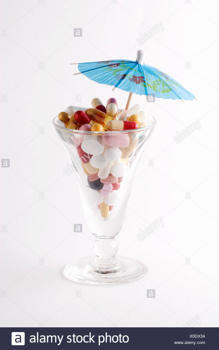 Cocktail di medicina pillole Foto Stock