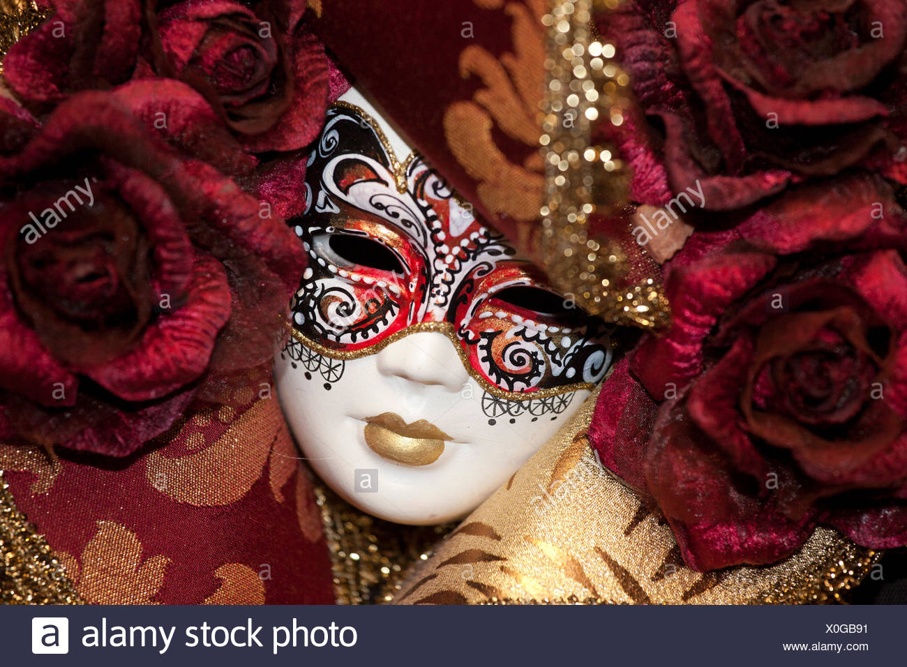 Il carnevale di Venezia Italia maschera viso Moda Venezia occhi  celebrazione di partito Foto stock - Alamy