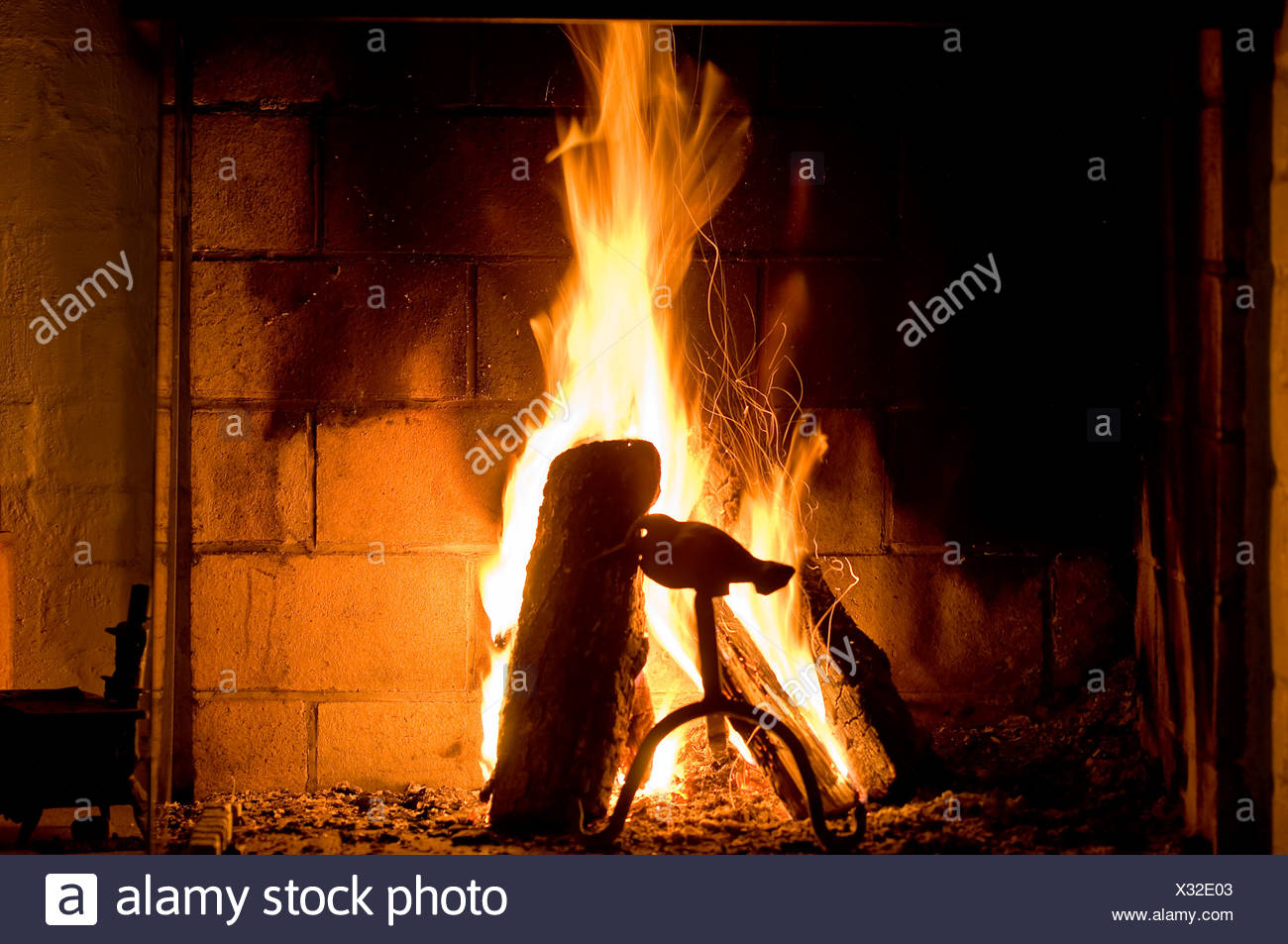 Close Up Del Caminetto Acceso Foto Stock Alamy