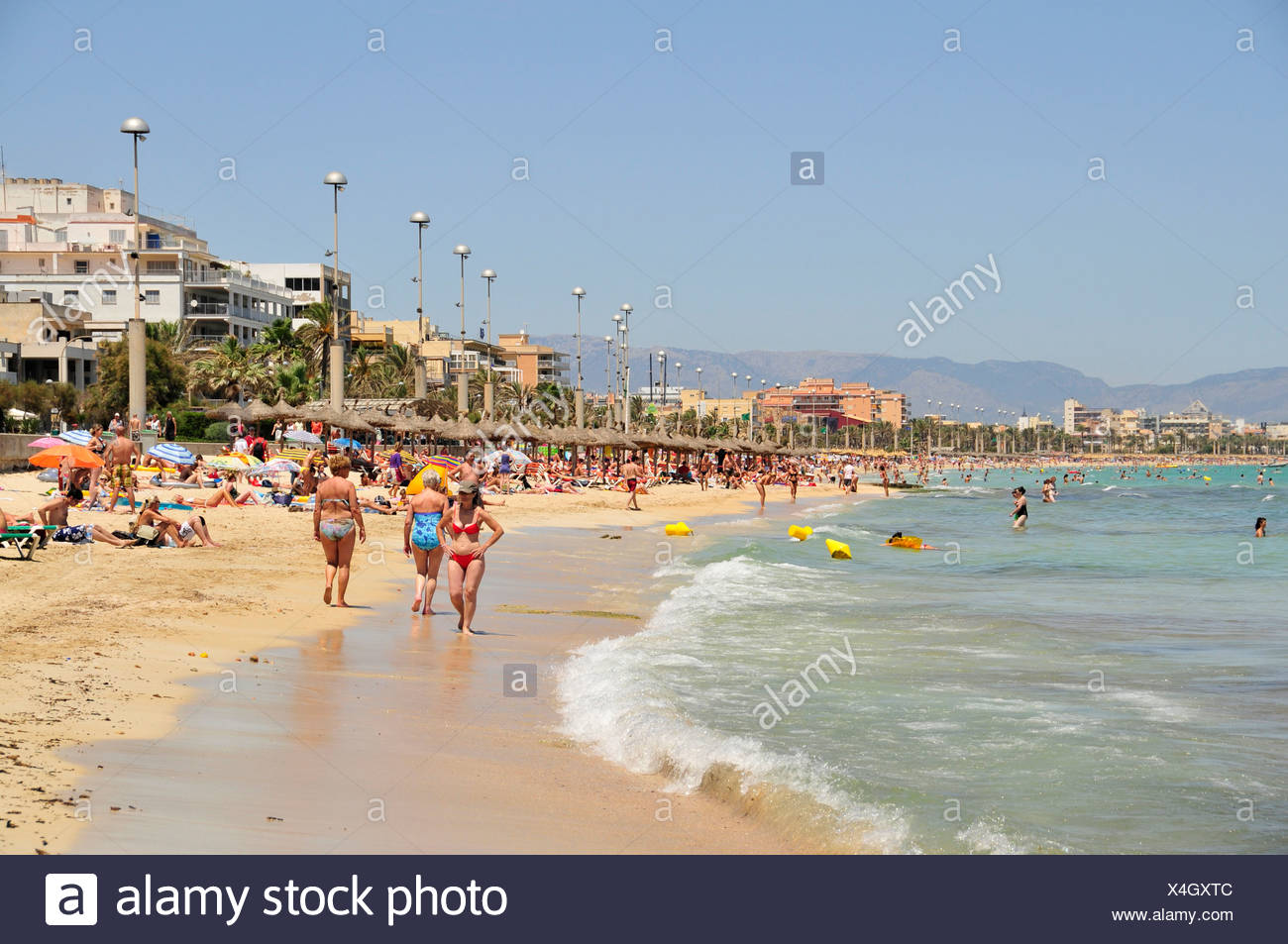 La Gente Di El Arenal Sulla Spiaggia Playa De Palma Di
