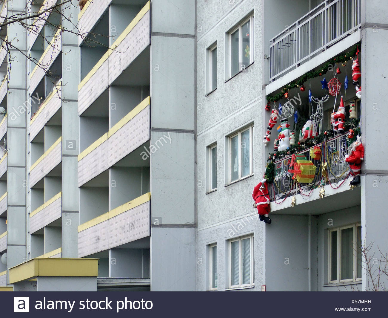 Addobbi Natalizi Balconi.Berlino Decorazione Di Natale Su Un Balcone Foto Stock Alamy