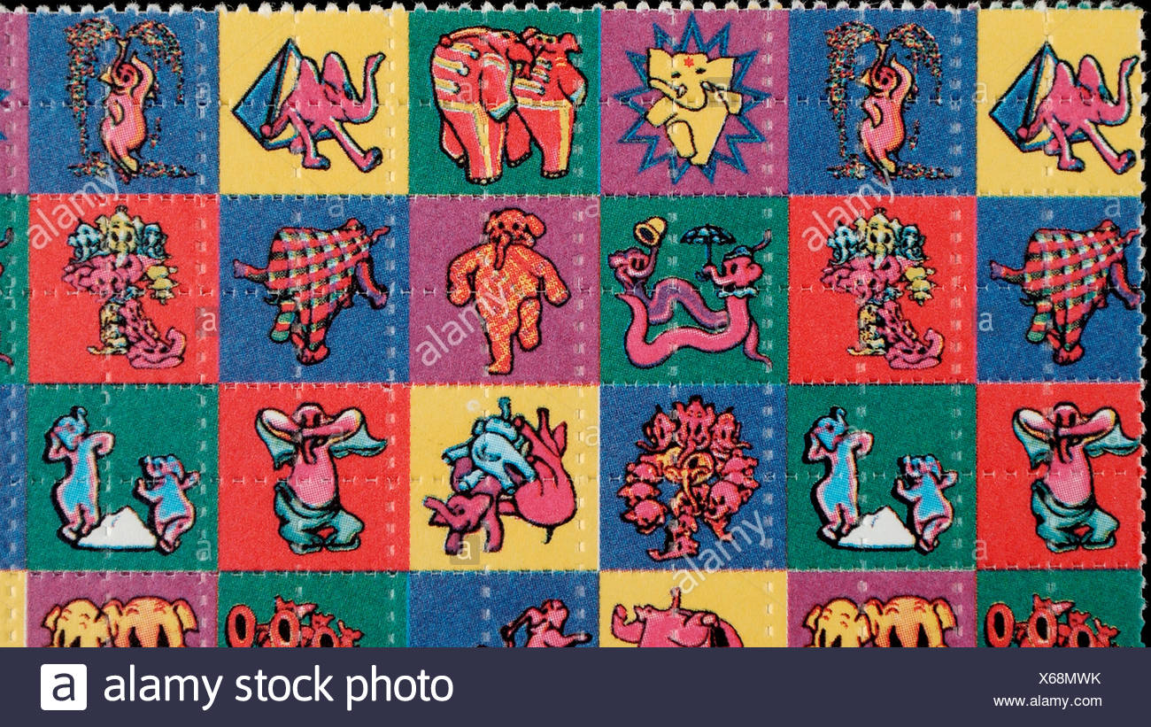 Elefanti Rosa Acido Su Quello Della Carta Assorbente Foto Stock Alamy