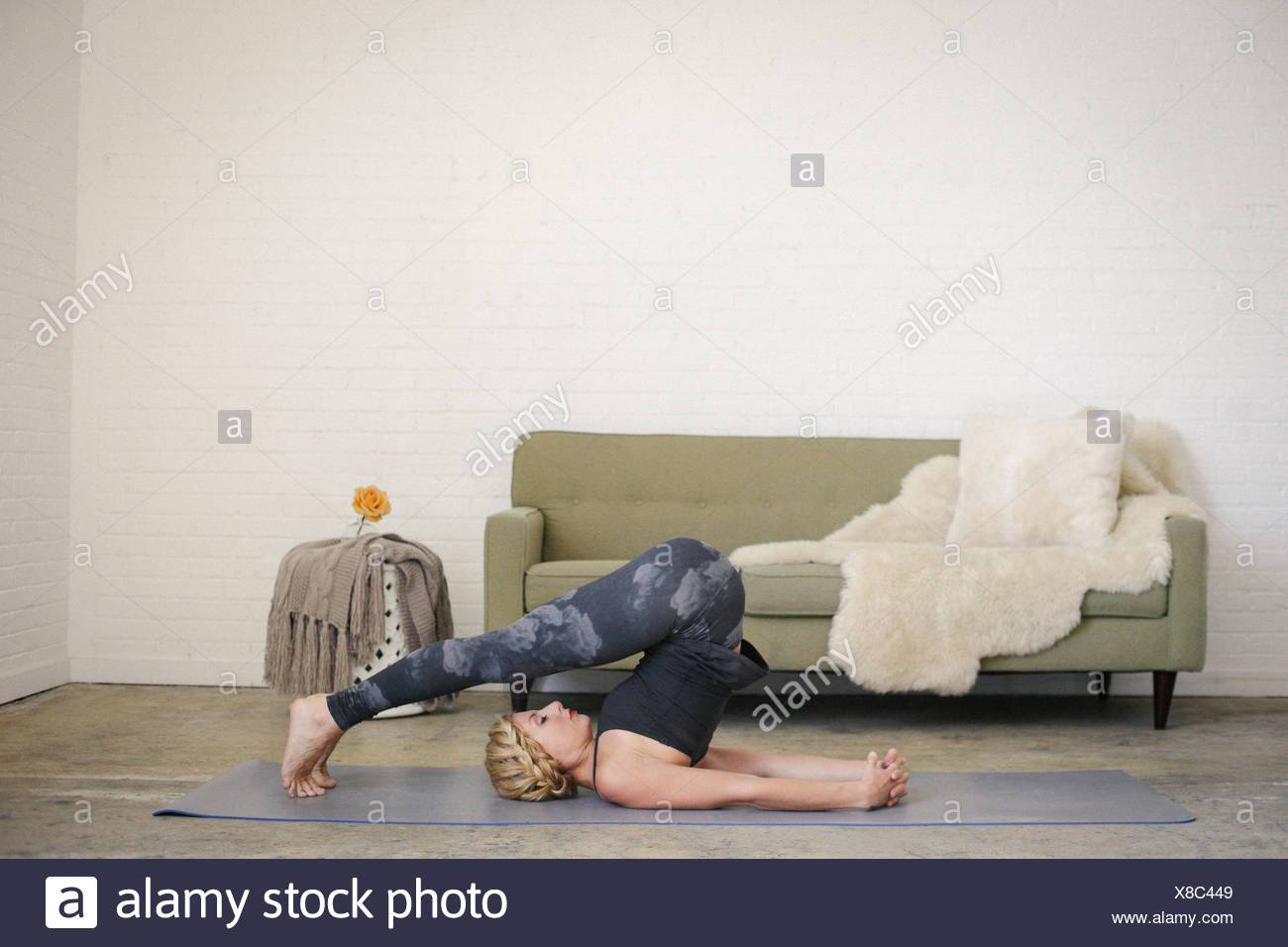 nero lesbiche in yoga pantaloninero Cocks bianco micio foto