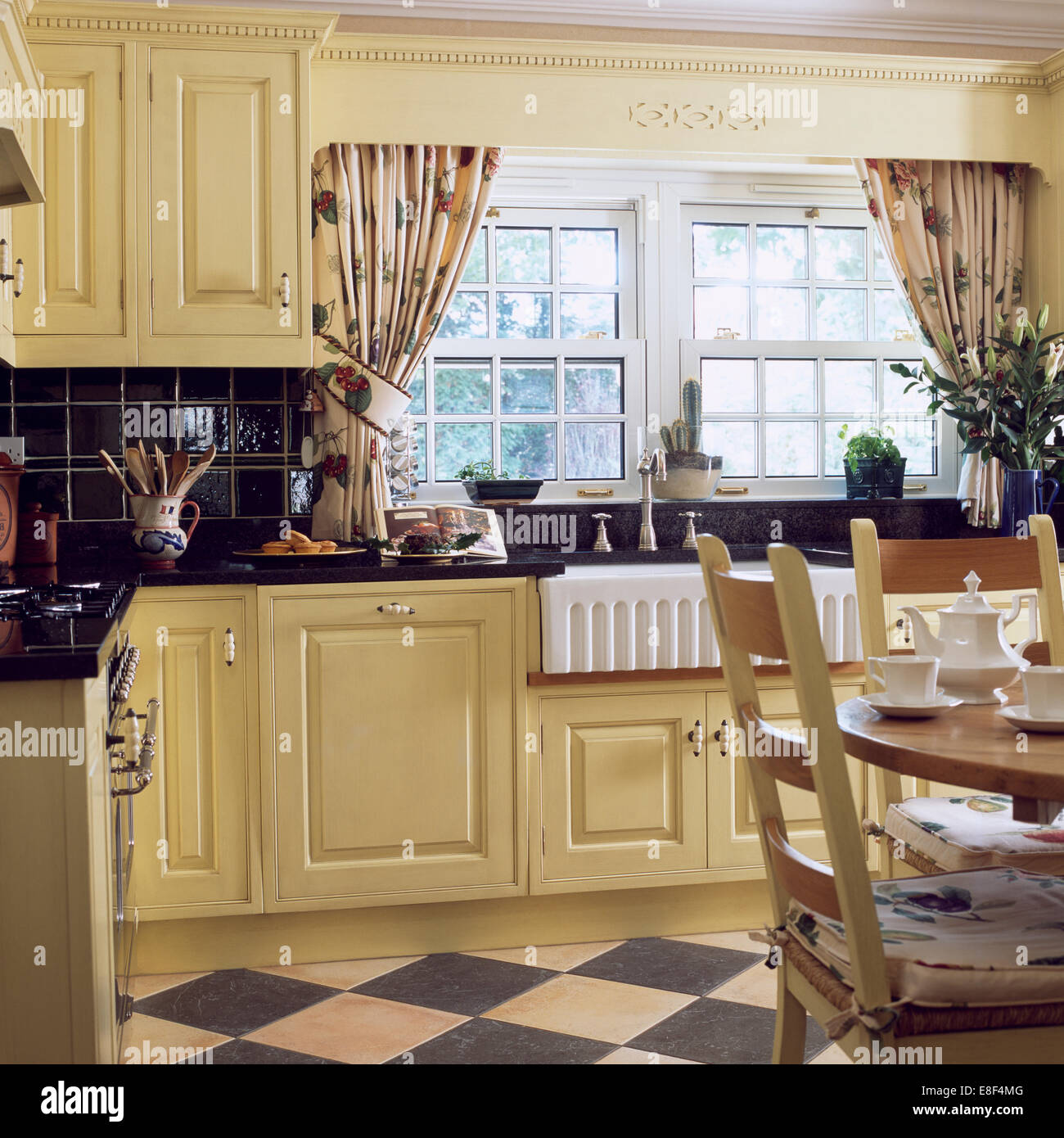 Cortinas Para Janela De Cozinha Imagem Kitchen Edit With Cortinas Cortinas Para Janela De Cozinha Imagem Kitchen Edit With Cortinas